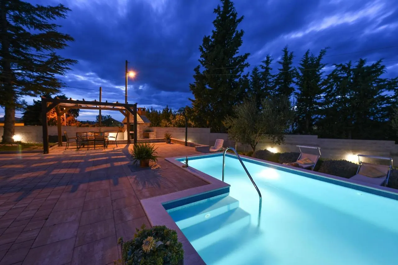 Villa Mestrovic Zadarvillas